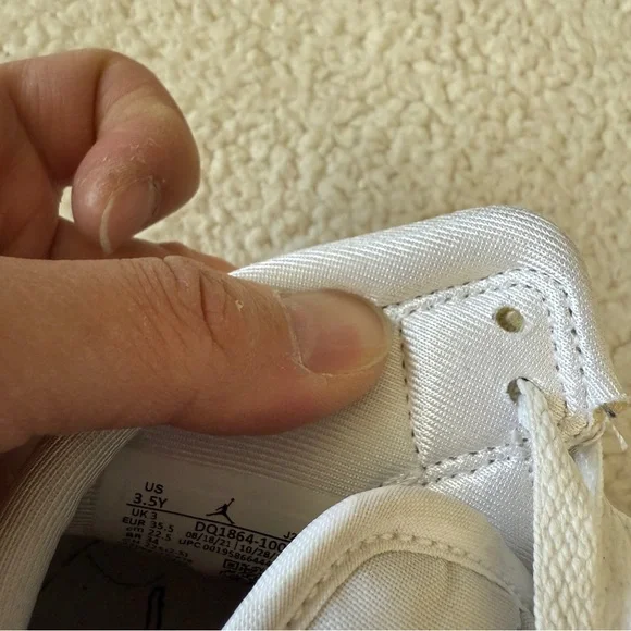 Jordan Kids
Jordan 1 Mid "Schematic" sneakers size 3.5 yr - Picture 8 of 11